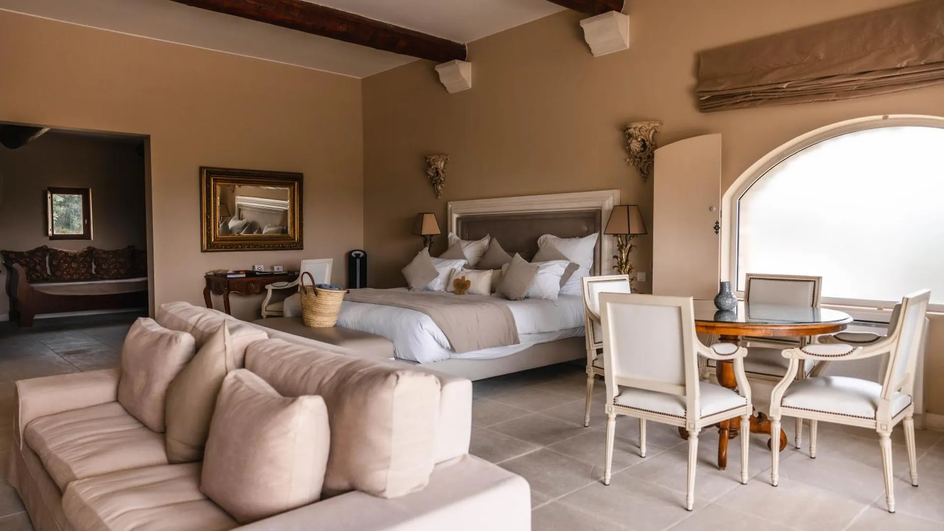 Le Phebus & Spa - Relais & Chateaux Joucas Hotell
